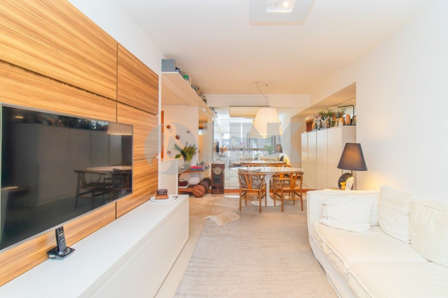 Imagem Apartamento com 2 Quartos à Venda, 74 m² em Petrópolis - Porto Alegre
