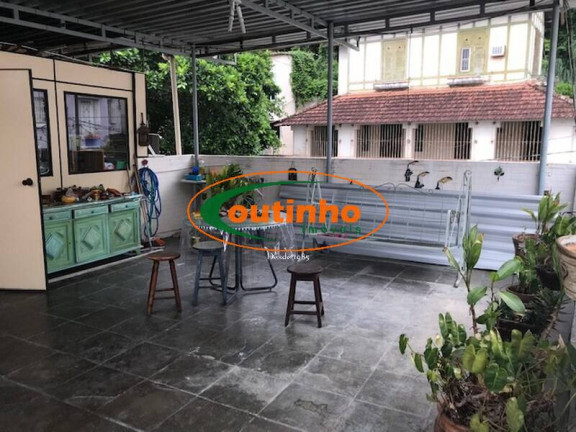 Imagem Casa com 4 Quartos à Venda, 201 m² em Tijuca - Rio De Janeiro Imagem Casa com 4 Quartos à Venda, 201 m² em Tijuca - Rio De Janeiro