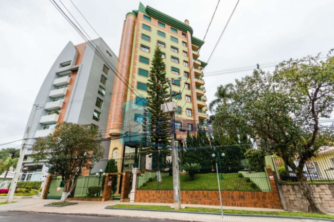 Imagem Apartamento com 3 Quartos à Venda, 149 m² em Centro - Curitiba Imagem Apartamento com 3 Quartos à Venda, 149 m² em Centro - Curitiba