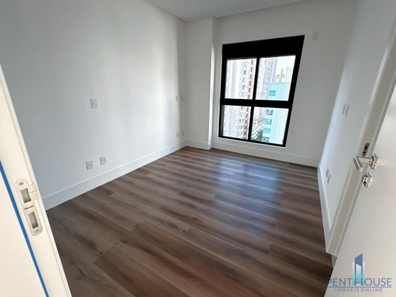 Imagem Apartamento com 4 Quartos à Venda, 154 m² em Centro - Balneário Camboriú Imagem Apartamento com 4 Quartos à Venda, 154 m² em Centro - Balneário Camboriú