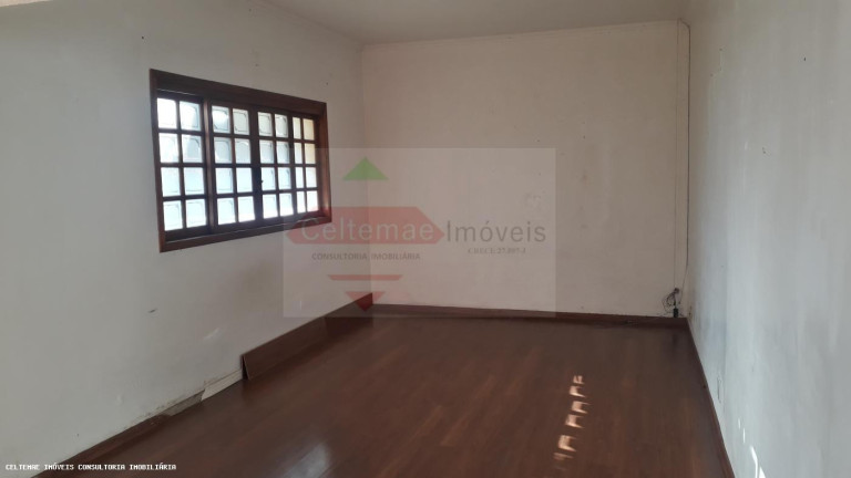 Imagem Casa com 5 Quartos à Venda, 200 m² em Jardim Humaita - Taubaté Imagem Casa com 5 Quartos à Venda, 200 m² em Jardim Humaita - Taubaté