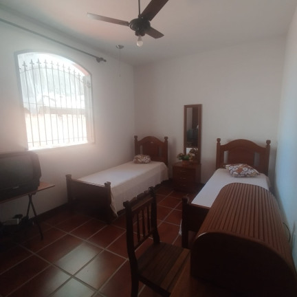 Imagem Casa com 3 Quartos à Venda, 250 m² em Santa Rosa - Niterói Imagem Casa com 3 Quartos à Venda, 250 m² em Santa Rosa - Niterói
