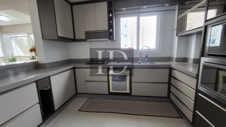 Imagem Apartamento com 3 Quartos à Venda, 139 m² em Centro - Balneário Camboriú Imagem Apartamento com 3 Quartos à Venda, 139 m² em Centro - Balneário Camboriú