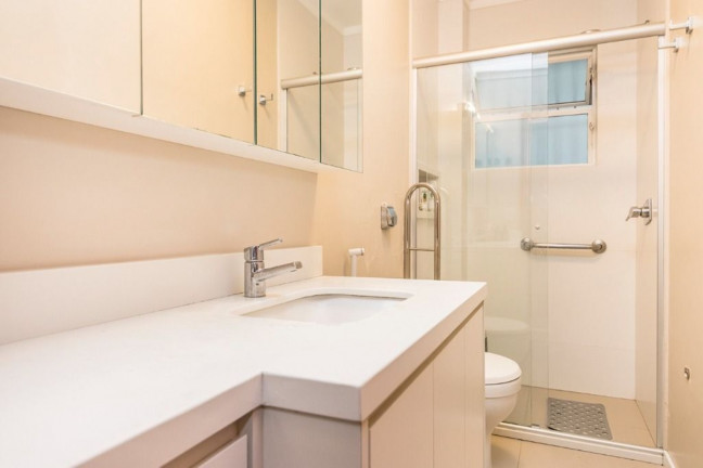 Imagem Imóvel com 2 Quartos à Venda, 74 m² em Boa Vista - Porto Alegre Imagem Imóvel com 2 Quartos à Venda, 74 m² em Boa Vista - Porto Alegre