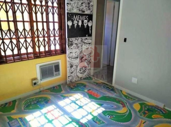 Imagem Casa com 3 Quartos à Venda, 116 m² em Medianeira - Porto Alegre Imagem Casa com 3 Quartos à Venda, 116 m² em Medianeira - Porto Alegre