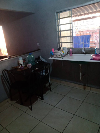 Imagem Casa com 3 Quartos à Venda, 150 m² em São Carlos - Goiânia Imagem Casa com 3 Quartos à Venda, 150 m² em São Carlos - Goiânia