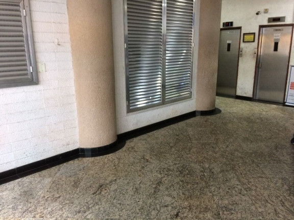 Imagem Kitnet com 1 Quarto à Venda, 30 m² em Sé - São Paulo Imagem Kitnet com 1 Quarto à Venda, 30 m² em Sé - São Paulo