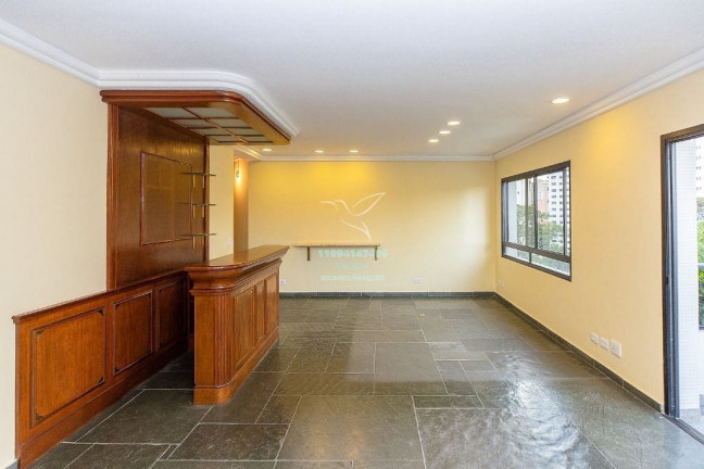 Imagem Apartamento com 5 Quartos à Venda, 220 m² em Moema - São Paulo