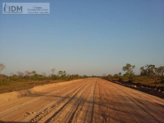Imagem Chácara à Venda, 300.000.000 m² em Centro - Luciára
