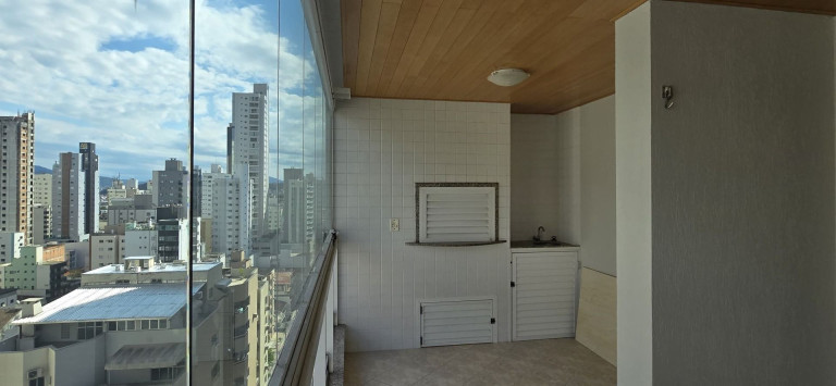 Apartamento com 3 Quartos à Venda, 114 m² em 2 Quadra Centro - Balneário Camboriú