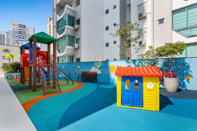 Imagem Apartamento com 4 Quartos à Venda, 140 m² em Centro - Balneário Camboriú Imagem Apartamento com 4 Quartos à Venda, 140 m² em Centro - Balneário Camboriú
