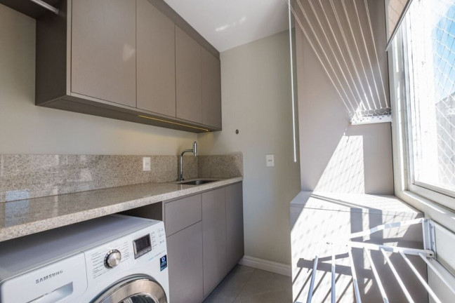 Imagem Apartamento com 3 Quartos à Venda, 177 m² em Centro - Florianópolis Imagem Apartamento com 3 Quartos à Venda, 177 m² em Centro - Florianópolis