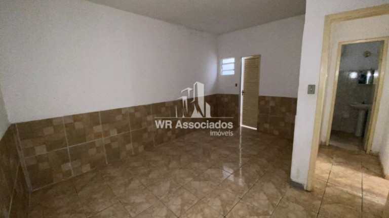 Imagem Casa com 3 Quartos à Venda, 260 m² Imagem Casa com 3 Quartos à Venda, 260 m²