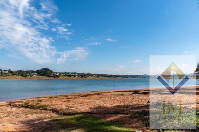 Imagem Casa com 3 Quartos à Venda, 1 m² em Ponta Dos Cambarás - Avaré Imagem Casa com 3 Quartos à Venda, 1 m² em Ponta Dos Cambarás - Avaré