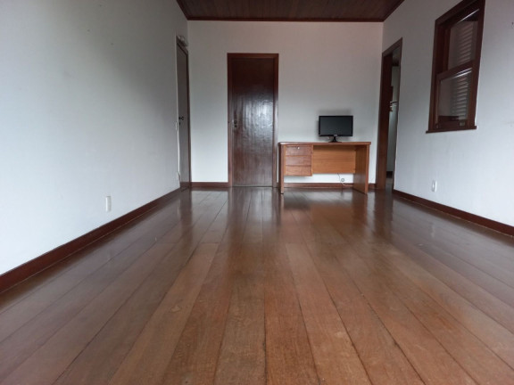 Imagem Casa com 4 Quartos à Venda, 326 m² em Araras - Teresópolis Imagem Casa com 4 Quartos à Venda, 326 m² em Araras - Teresópolis