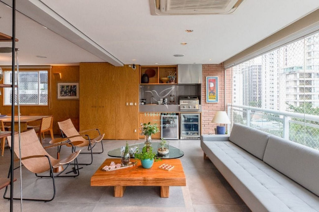 Imagem Apartamento com 3 Quartos à Venda, 201 m² em Itaim Bibi - São Paulo