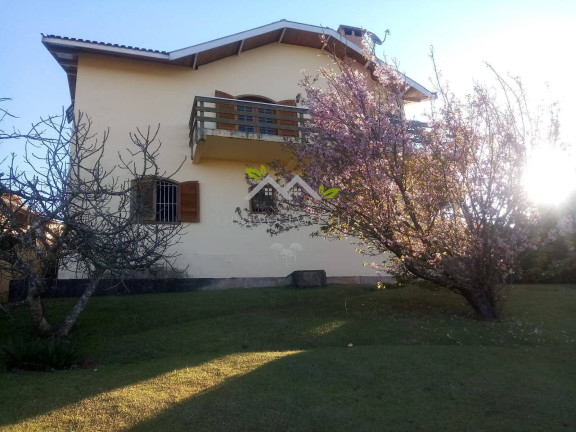 Imagem Casa com 3 Quartos à Venda, 240 m² em Vila Nova Suíça - Campos Do Jordão Imagem Casa com 3 Quartos à Venda, 240 m² em Vila Nova Suíça - Campos Do Jordão