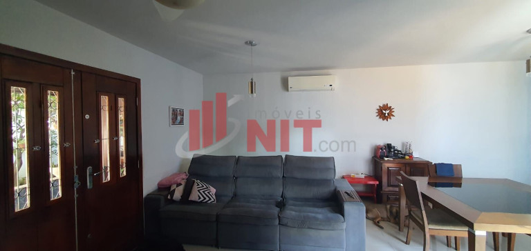 Imagem Casa com 3 Quartos à Venda, 200 m² em Itaipu - Niterói