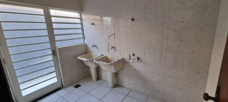 Imagem Casa com 4 Quartos para Alugar, 550 m² em Jardim Das Samambaias - Jundiaí Imagem Casa com 4 Quartos para Alugar, 550 m² em Jardim Das Samambaias - Jundiaí
