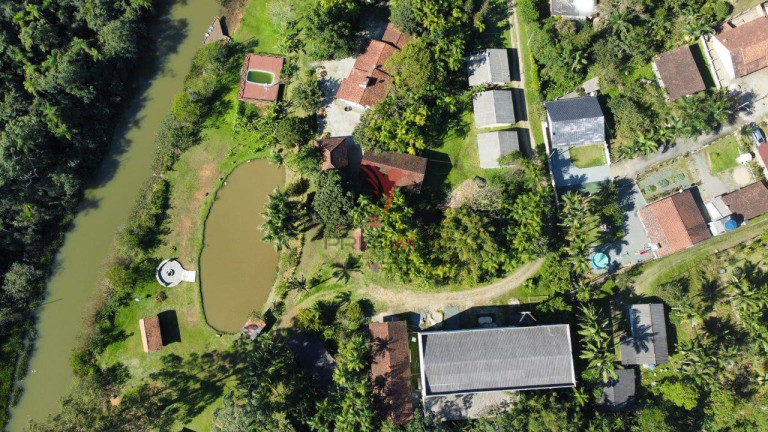 Imagem Imóvel com 3 Quartos à Venda, 5.000 m² em Piçarras - Balneário Piçarras Imagem Imóvel com 3 Quartos à Venda, 5.000 m² em Piçarras - Balneário Piçarras