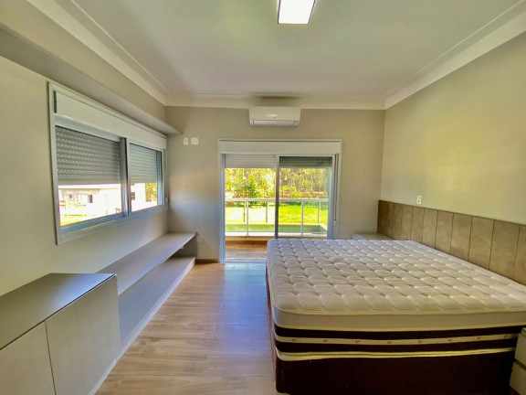 Imagem Sobrado com 4 Quartos à Venda, 205 m² em Condomínio Capitanias - Ubatuba Imagem Sobrado com 4 Quartos à Venda, 205 m² em Condomínio Capitanias - Ubatuba