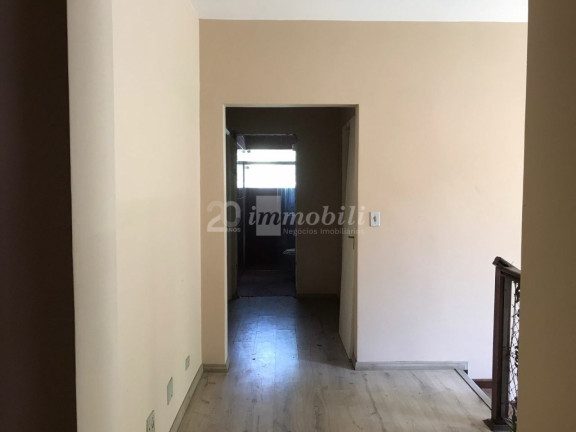 Imagem Casa com 4 Quartos à Venda ou Locação, 300 m² em Pacaembu - São Paulo Imagem Casa com 4 Quartos à Venda ou Locação, 300 m² em Pacaembu - São Paulo