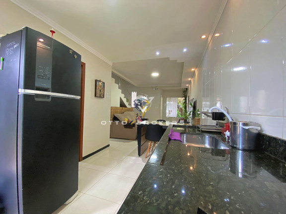 Imagem Casa com 2 Quartos à Venda, 94 m² em Centro - Santa Cruz Cabrália