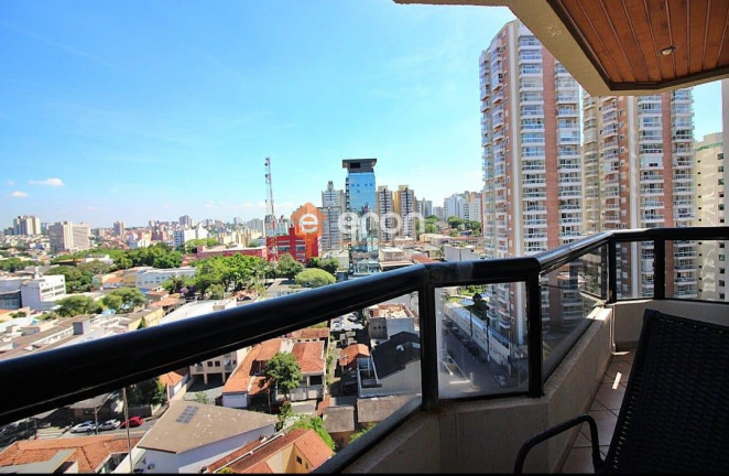 Imagem Apartamento com 3 Quartos à Venda, 220 m²