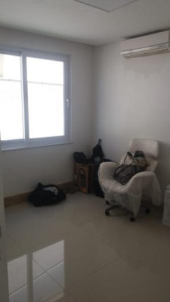 Imagem Casa com 4 Quartos à Venda, 320 m² em Paralela - Salvador Imagem Casa com 4 Quartos à Venda, 320 m² em Paralela - Salvador