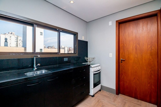 Imagem Imóvel com 2 Quartos à Venda, 200 m² em Auxiliadora - Porto Alegre Imagem Imóvel com 2 Quartos à Venda, 200 m² em Auxiliadora - Porto Alegre