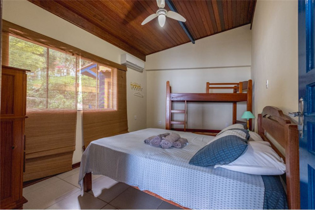 Imagem Casa com 7 Quartos à Venda, em Ribeirão Da Ilha - Florianópolis Imagem Casa com 7 Quartos à Venda, em Ribeirão Da Ilha - Florianópolis