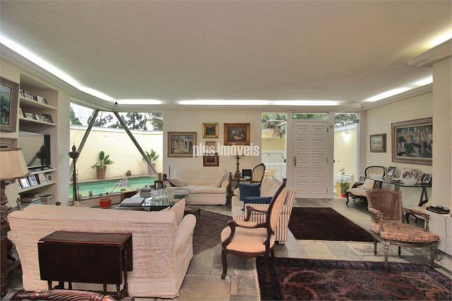 Imagem Casa com 3 Quartos à Venda, 255 m² em Jardim América - São Paulo Imagem Casa com 3 Quartos à Venda, 255 m² em Jardim América - São Paulo
