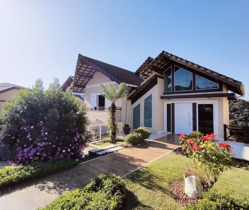 Casa com 4 Quartos à Venda, 285 m² em Várzea - Teresópolis
