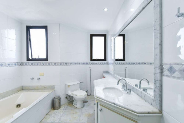 Imagem Apartamento com 4 Quartos à Venda, 200 m² em Moema - São Paulo