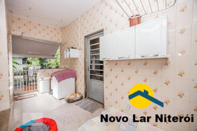 Imagem Casa com 3 Quartos à Venda, 450 m² em Barreto - Niterói Imagem Casa com 3 Quartos à Venda, 450 m² em Barreto - Niterói