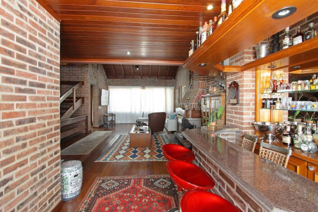 Imagem Casa com 3 Quartos à Venda, 355 m² em Santo Antônio - Porto Alegre Imagem Casa com 3 Quartos à Venda, 355 m² em Santo Antônio - Porto Alegre