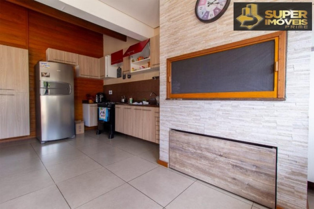 Imagem Casa com 8 Quartos à Venda, 7.500 m² em Três Vendas - Pelotas Imagem Casa com 8 Quartos à Venda, 7.500 m² em Três Vendas - Pelotas