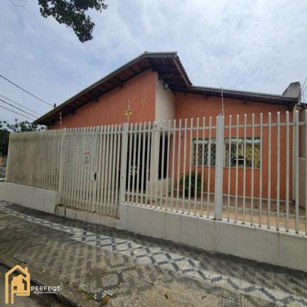 Imagem Casa com 4 Quartos à Venda, 250 m² em Centro - Taubaté Imagem Casa com 4 Quartos à Venda, 250 m² em Centro - Taubaté