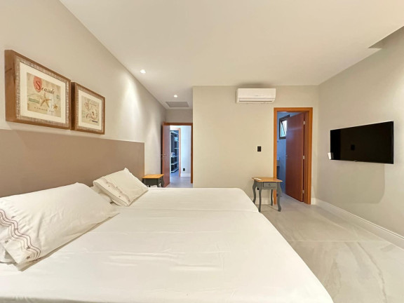 Imagem Casa de Condomínio com 5 Quartos à Venda, 594 m² em Mata De São João - Mata De São João