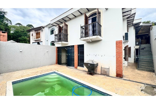 Imagem Casa com 5 Quartos à Venda, 303 m² em Jardim Virginia Bianca - São Paulo Imagem Casa com 5 Quartos à Venda, 303 m² em Jardim Virginia Bianca - São Paulo