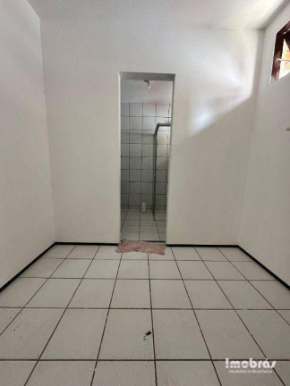 Imagem Casa com 4 Quartos para Alugar, 163 m² em Sapiranga - Fortaleza Imagem Casa com 4 Quartos para Alugar, 163 m² em Sapiranga - Fortaleza