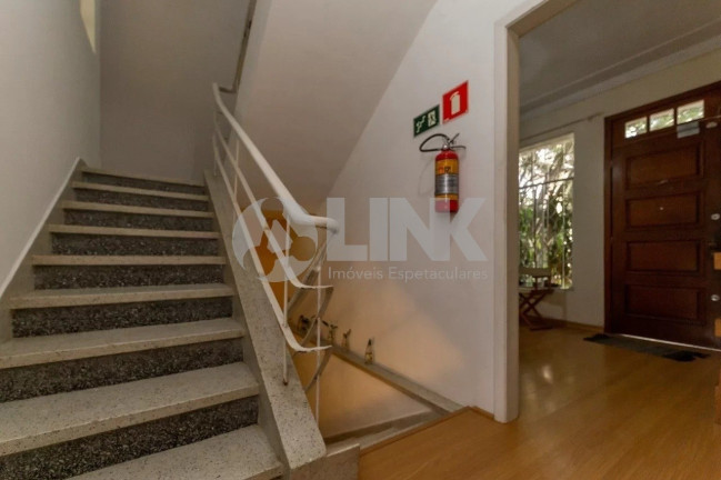 Imagem Casa com 3 Quartos à Venda, 300 m² em Petrópolis - Porto Alegre