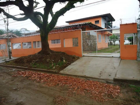 Casa com 5 Quartos à Venda, 300 m² em Praia Da Maranduba - Ubatuba