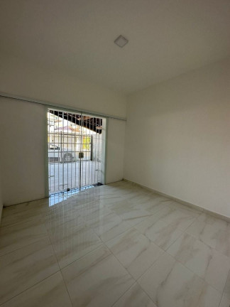 Imagem Casa com 2 Quartos à Venda, 125 m² em Tupi - Praia Grande Imagem Casa com 2 Quartos à Venda, 125 m² em Tupi - Praia Grande