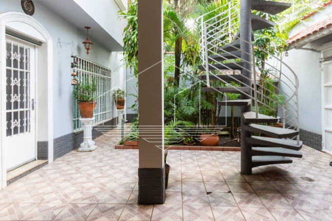 Imagem Casa com 3 Quartos à Venda, 332 m² em Jardim Europa - São Paulo