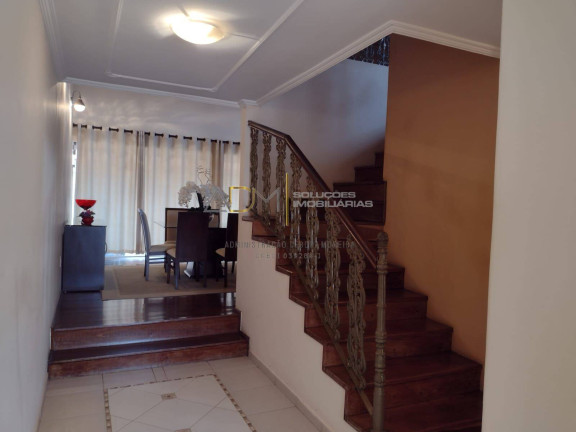 Imagem Sobrado com 3 Quartos à Venda, 300 m² em Centro - Botucatu Imagem Sobrado com 3 Quartos à Venda, 300 m² em Centro - Botucatu