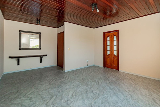 Imagem Imóvel com 2 Quartos à Venda, em Passo Da Areia - Porto Alegre Imagem Imóvel com 2 Quartos à Venda, em Passo Da Areia - Porto Alegre
