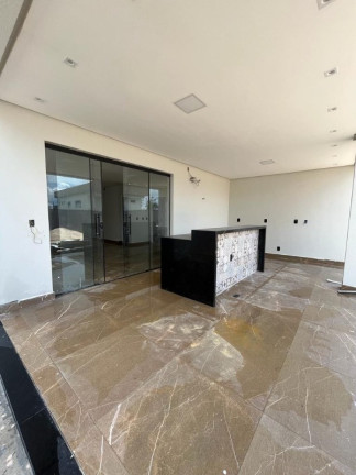 Imagem Casa com 3 Quartos à Venda, 245 m² em Ponta Negra - Manaus Imagem Casa com 3 Quartos à Venda, 245 m² em Ponta Negra - Manaus