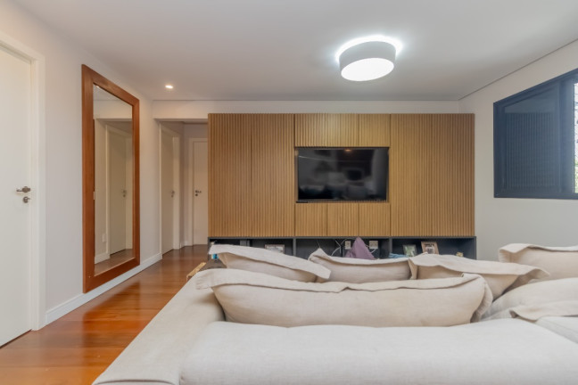Imagem Apartamento com 3 Quartos à Venda, 123 m² em Real Parque - São Paulo