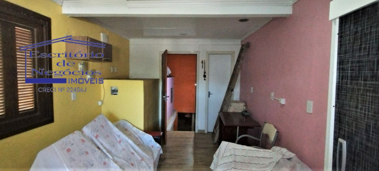 Imagem Casa com 4 Quartos à Venda, 250 m² em Agronomia - Porto Alegre Imagem Casa com 4 Quartos à Venda, 250 m² em Agronomia - Porto Alegre